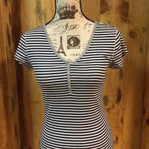 Old Navy perfect tee